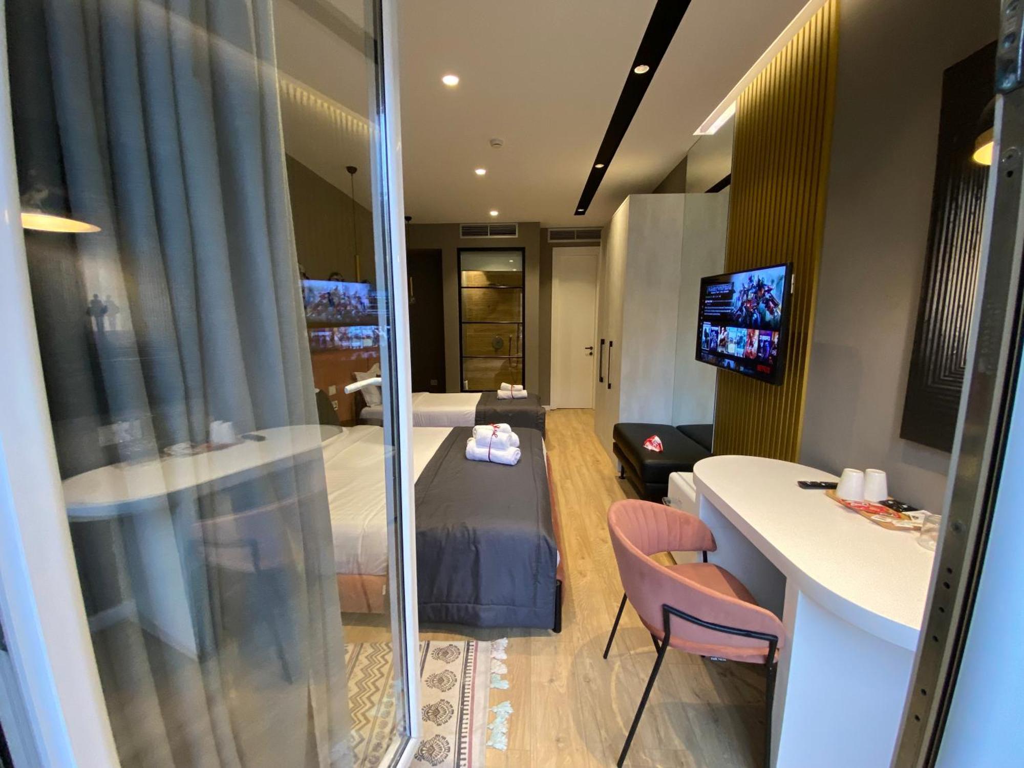 Aparthotel Retreat Tirana