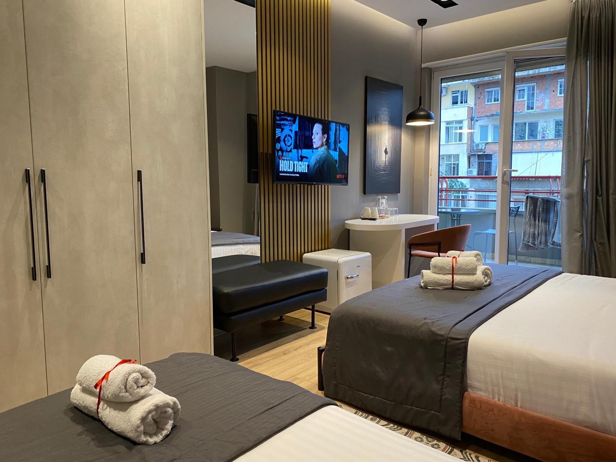 Retreat Aparthotel Tirana